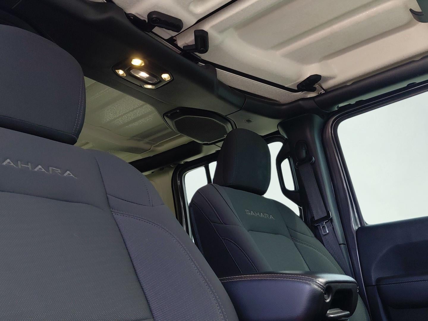 2019 Jeep Wrangler Unlimited Sahara 11