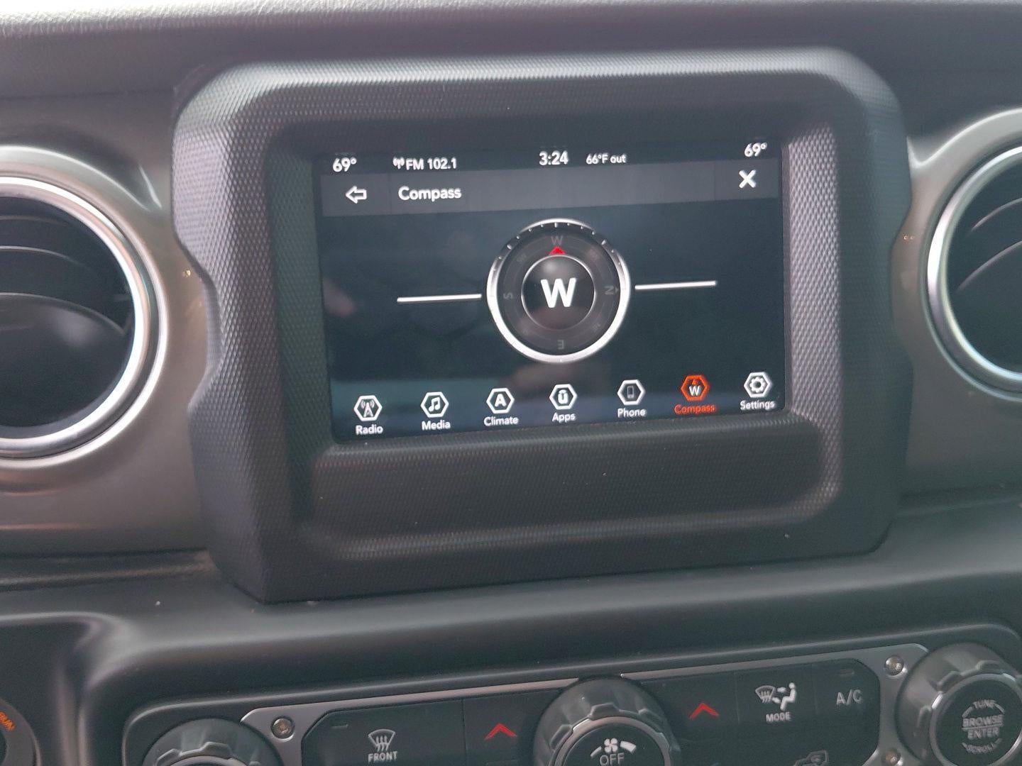 2019 Jeep Wrangler Unlimited Sahara 28