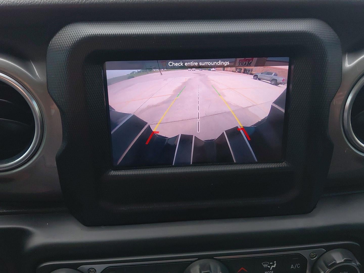 2019 Jeep Wrangler Unlimited Sahara 30