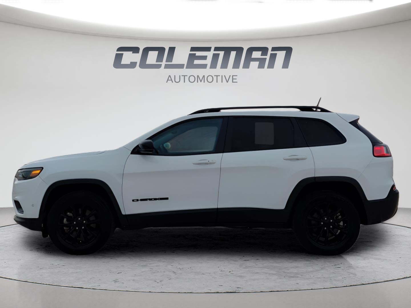2023 Jeep Cherokee Altitude Lux 2