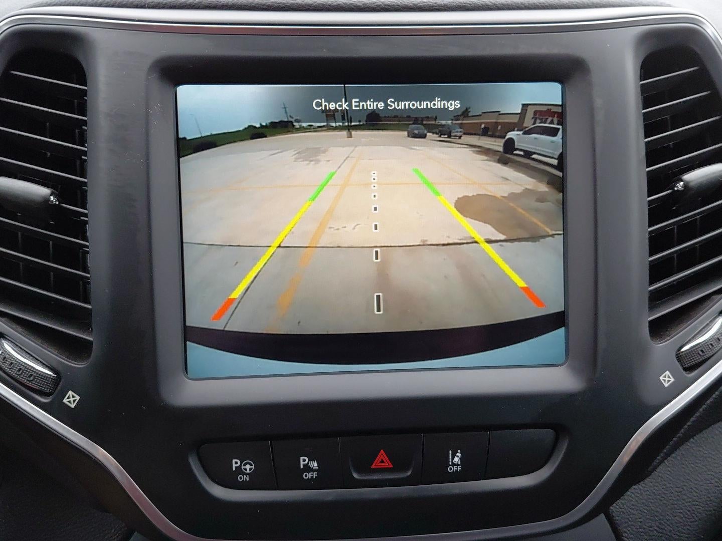 2023 Jeep Cherokee Altitude Lux 35