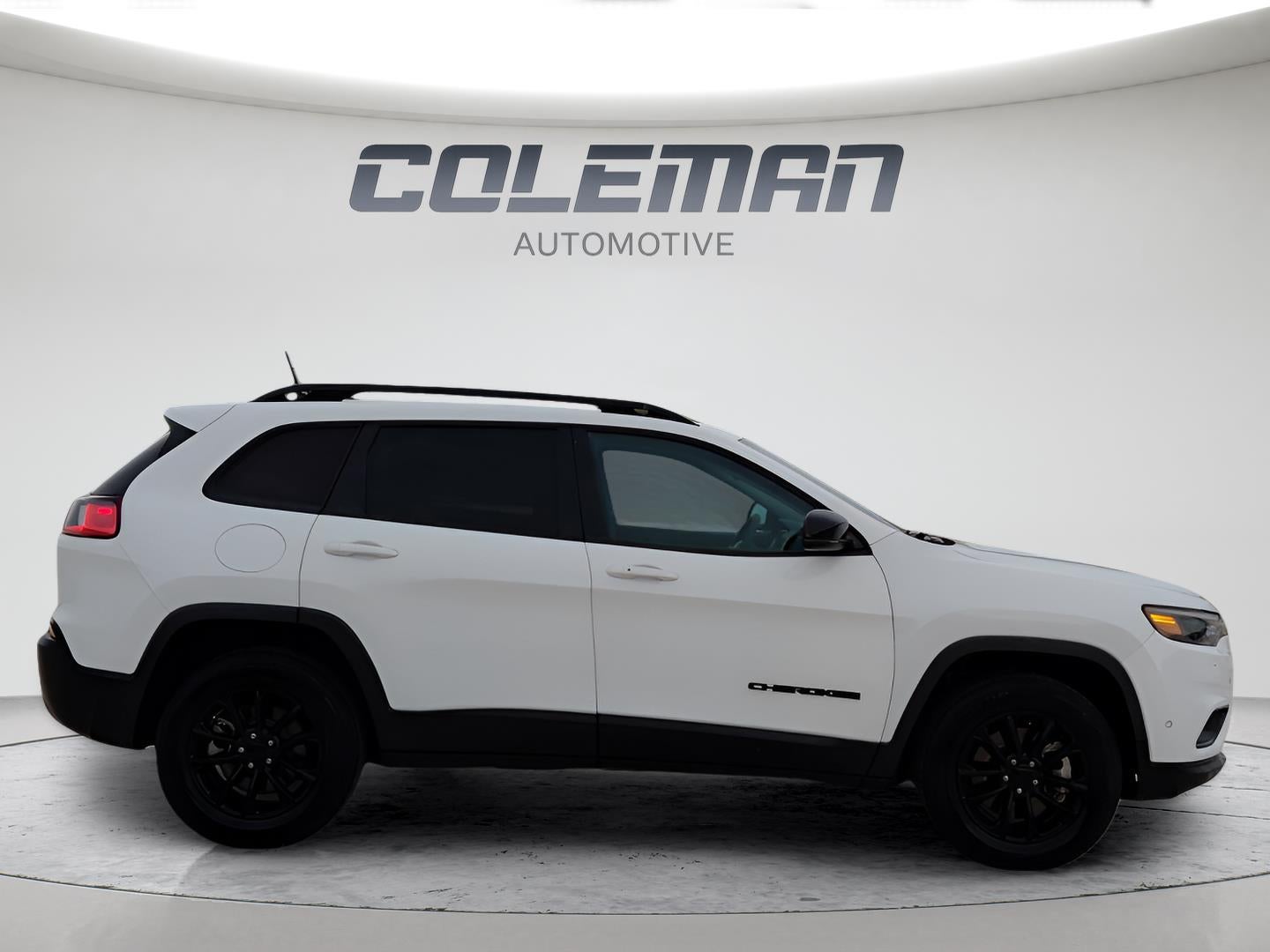 2023 Jeep Cherokee Altitude Lux 6