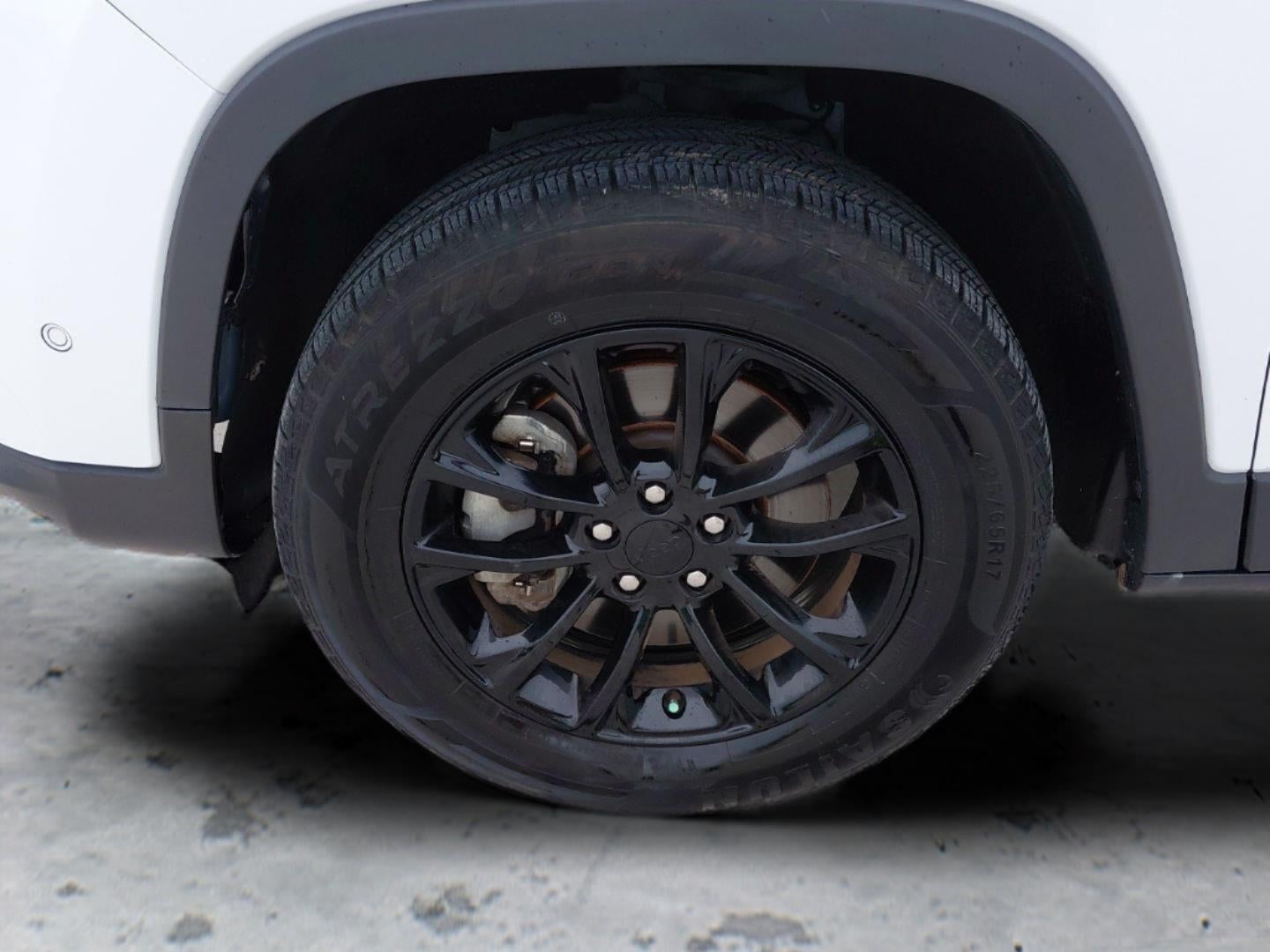 2023 Jeep Cherokee Altitude Lux 9