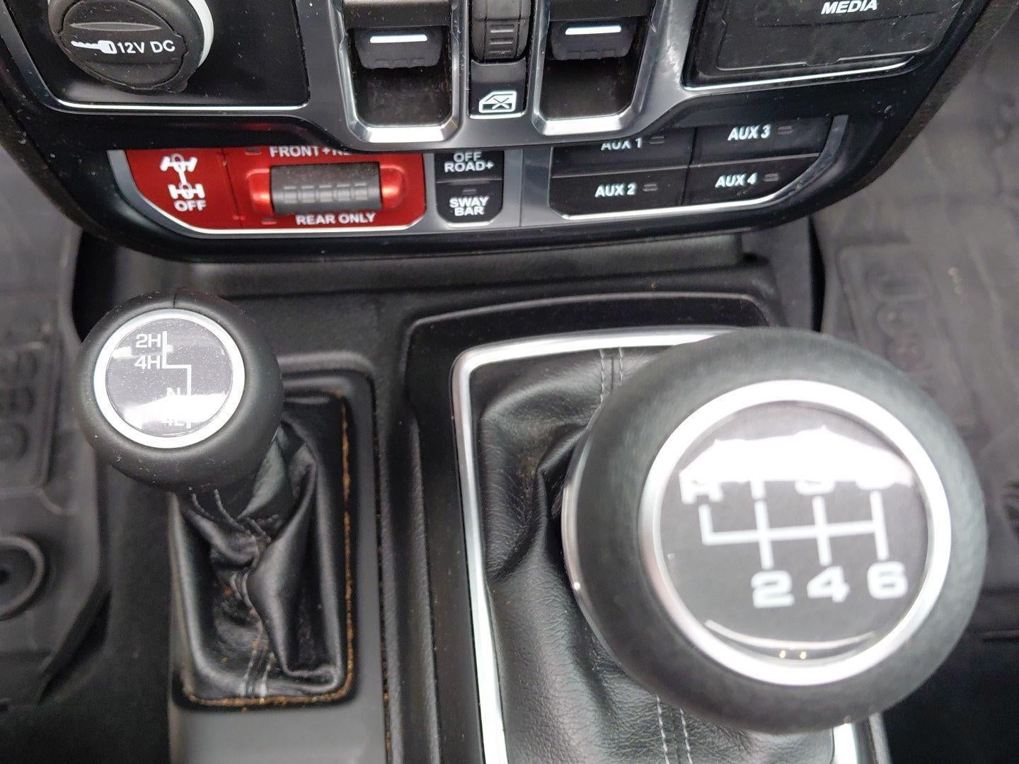2024 Jeep Wrangler Rubicon 32