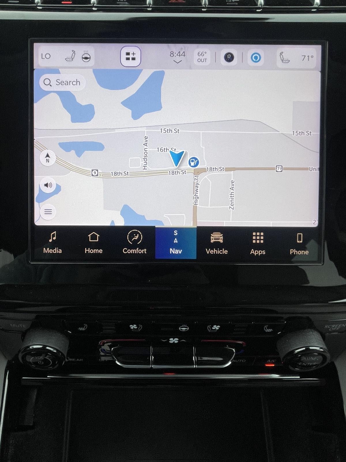 2022 Jeep Grand Cherokee Overland 15