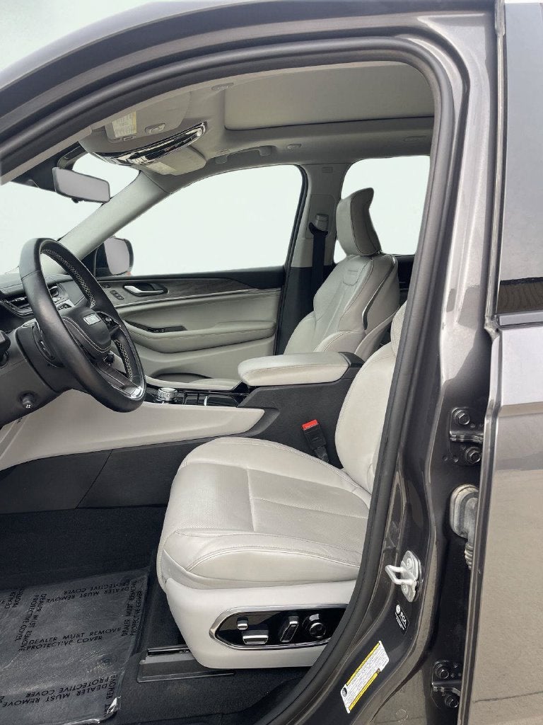 2022 Jeep Grand Cherokee Overland