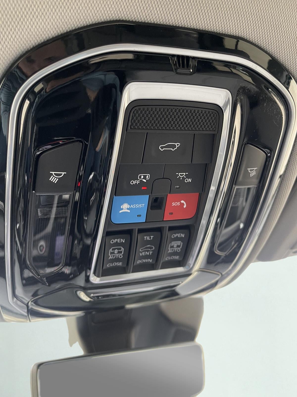 2022 Jeep Grand Cherokee Overland 23