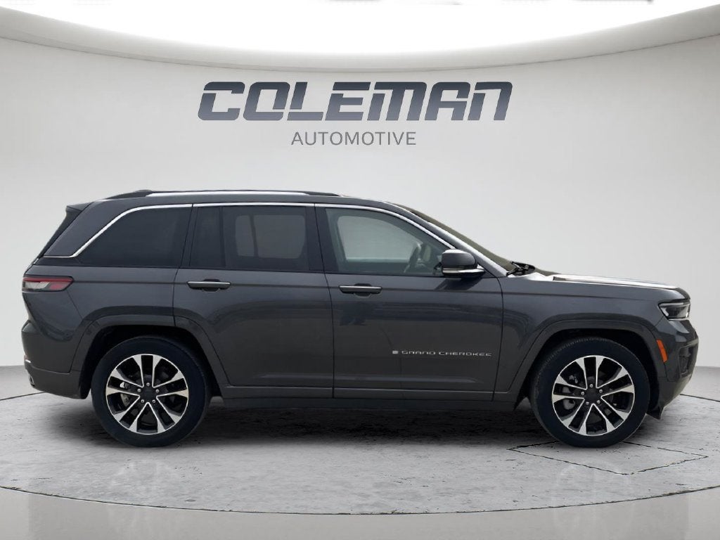 2022 Jeep Grand Cherokee Overland