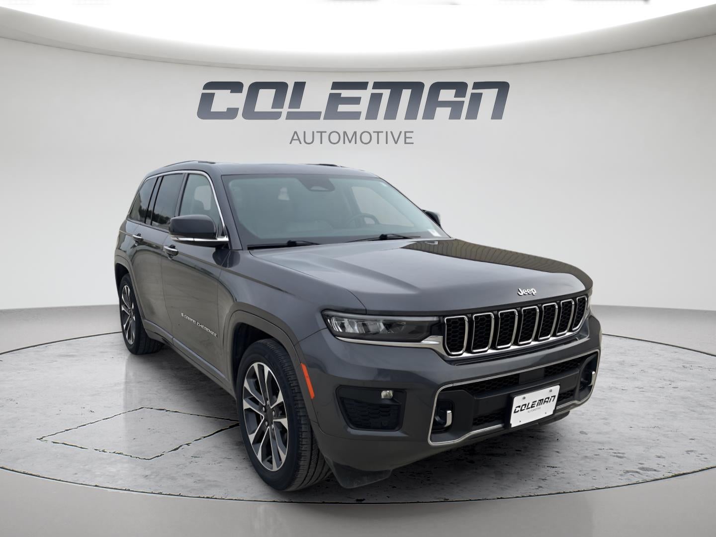 2022 Jeep Grand Cherokee Overland 31