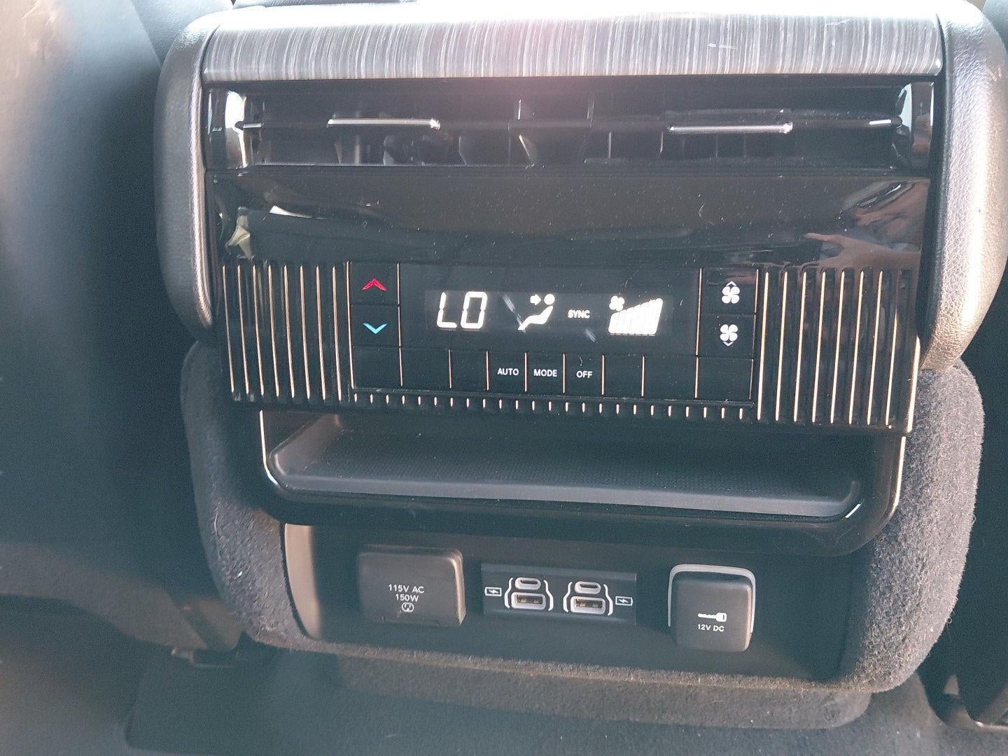 2023 Jeep Wagoneer Series II