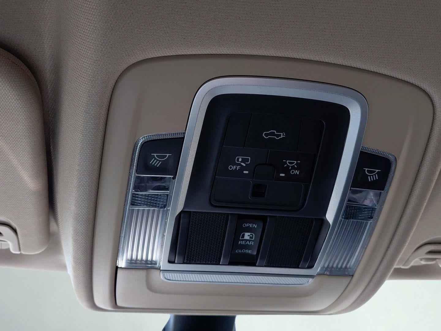 2020 RAM 1500 Laramie 32