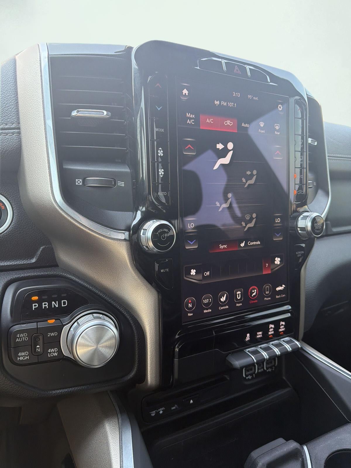 2019 RAM 1500 Laramie