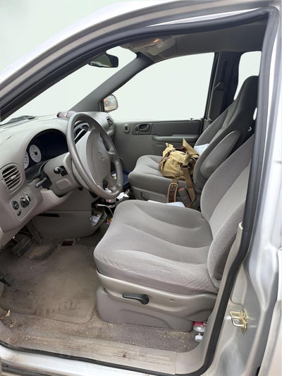 2003 Dodge Caravan SE