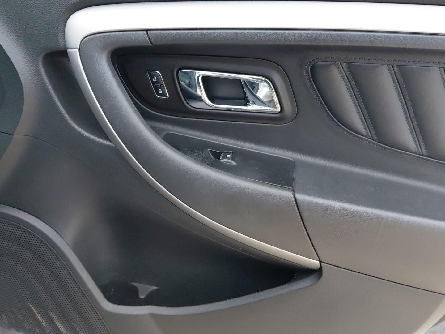 2015 Ford Taurus SEL