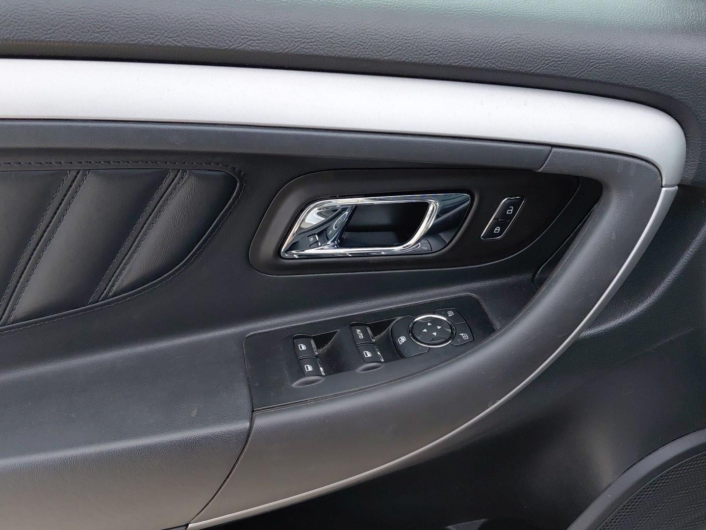 2015 Ford Taurus SEL