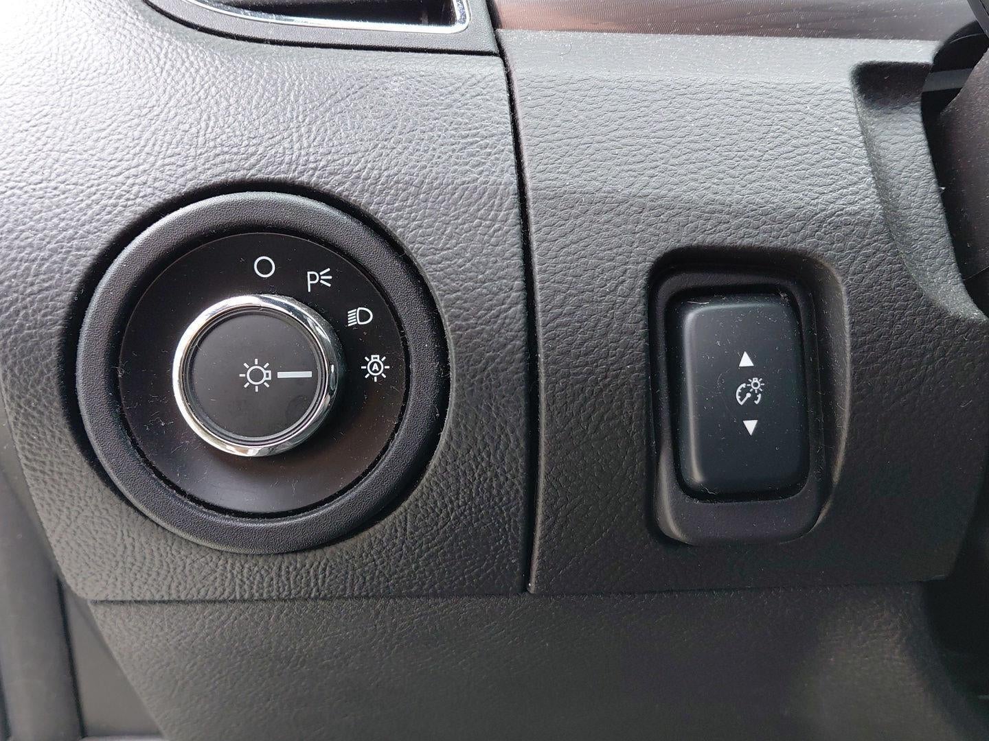 2015 Ford Taurus SEL