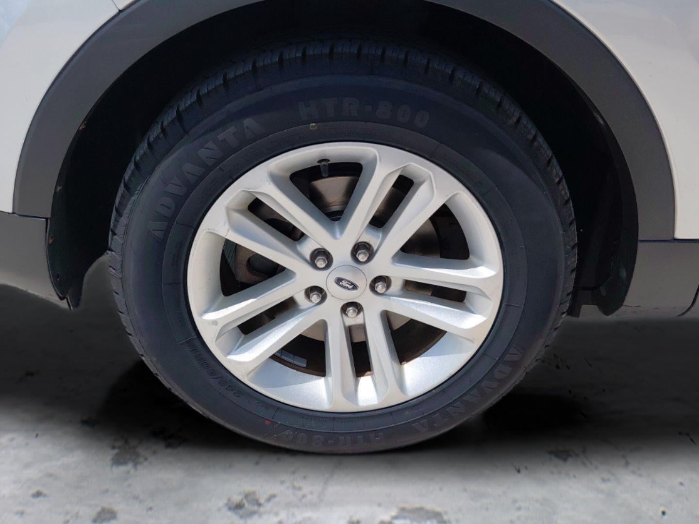 2015 Ford Explorer Base
