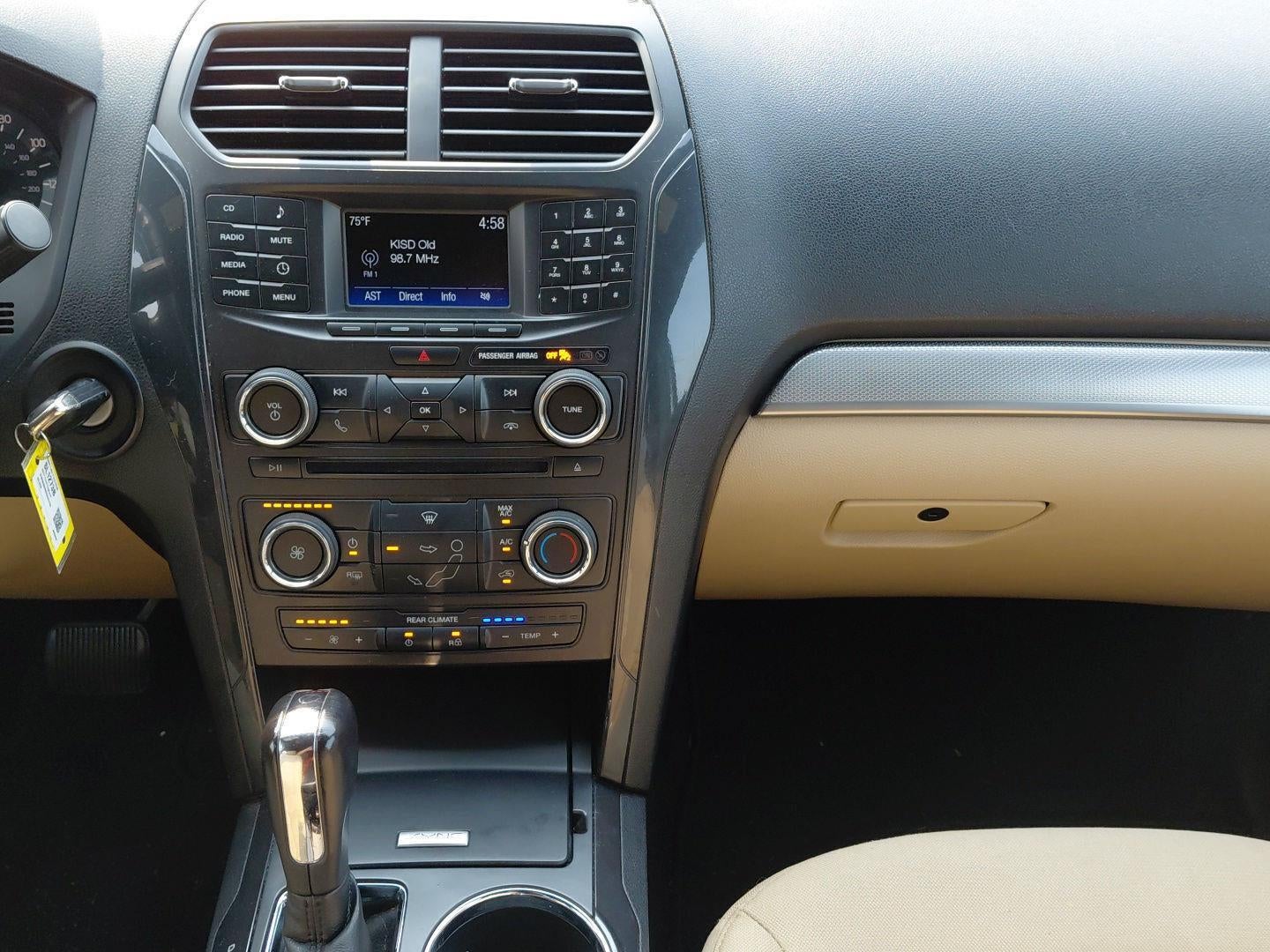 2017 Ford Explorer Base