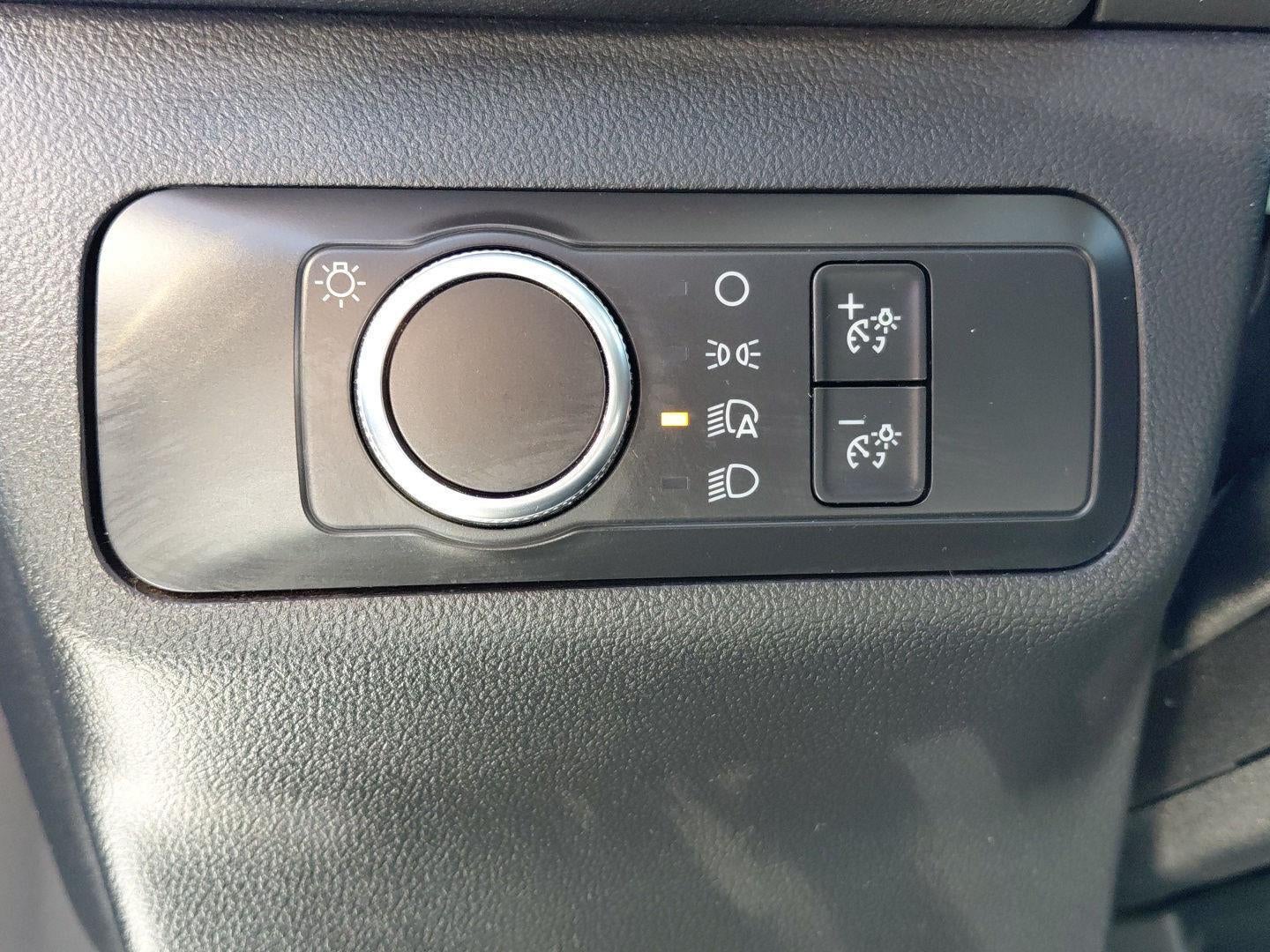 2020 Ford Escape SE 26