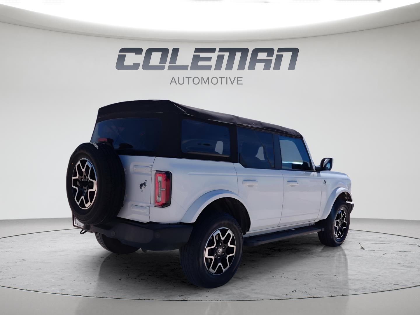 2022 Ford Bronco Outer Banks 36