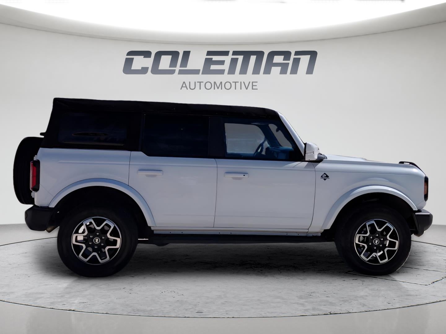 2022 Ford Bronco Outer Banks 43