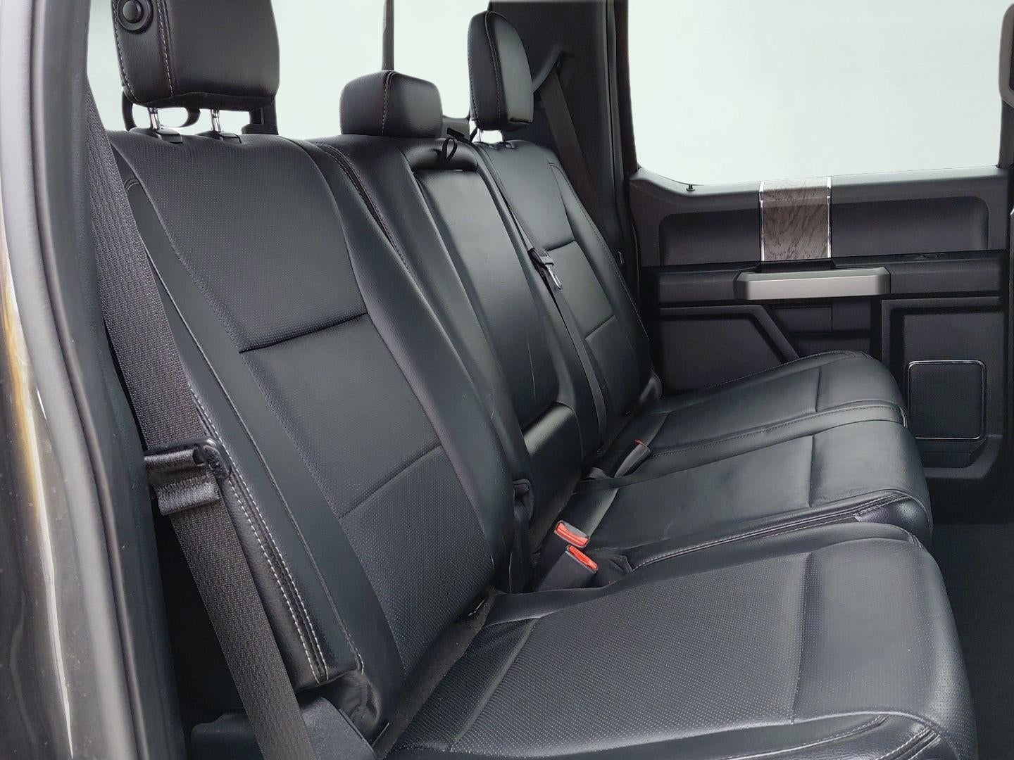 2017 Ford Super Duty F-350 SRW Lariat