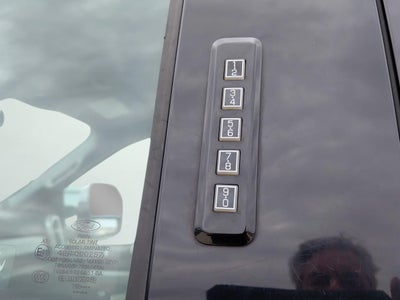 2017 Ford Super Duty F-350 SRW Lariat