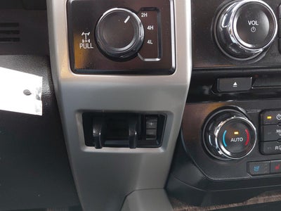 2017 Ford Super Duty F-350 SRW Lariat