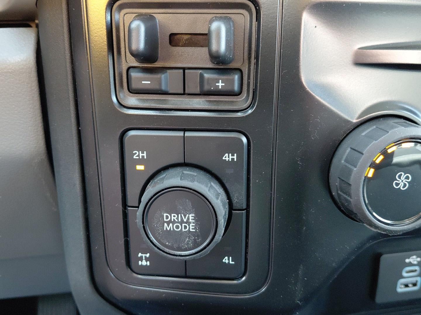 2026 Ford Super Duty F-350 XLT