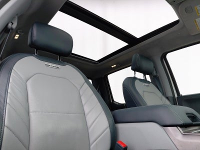 2022 Ford Super Duty F-350 Limited