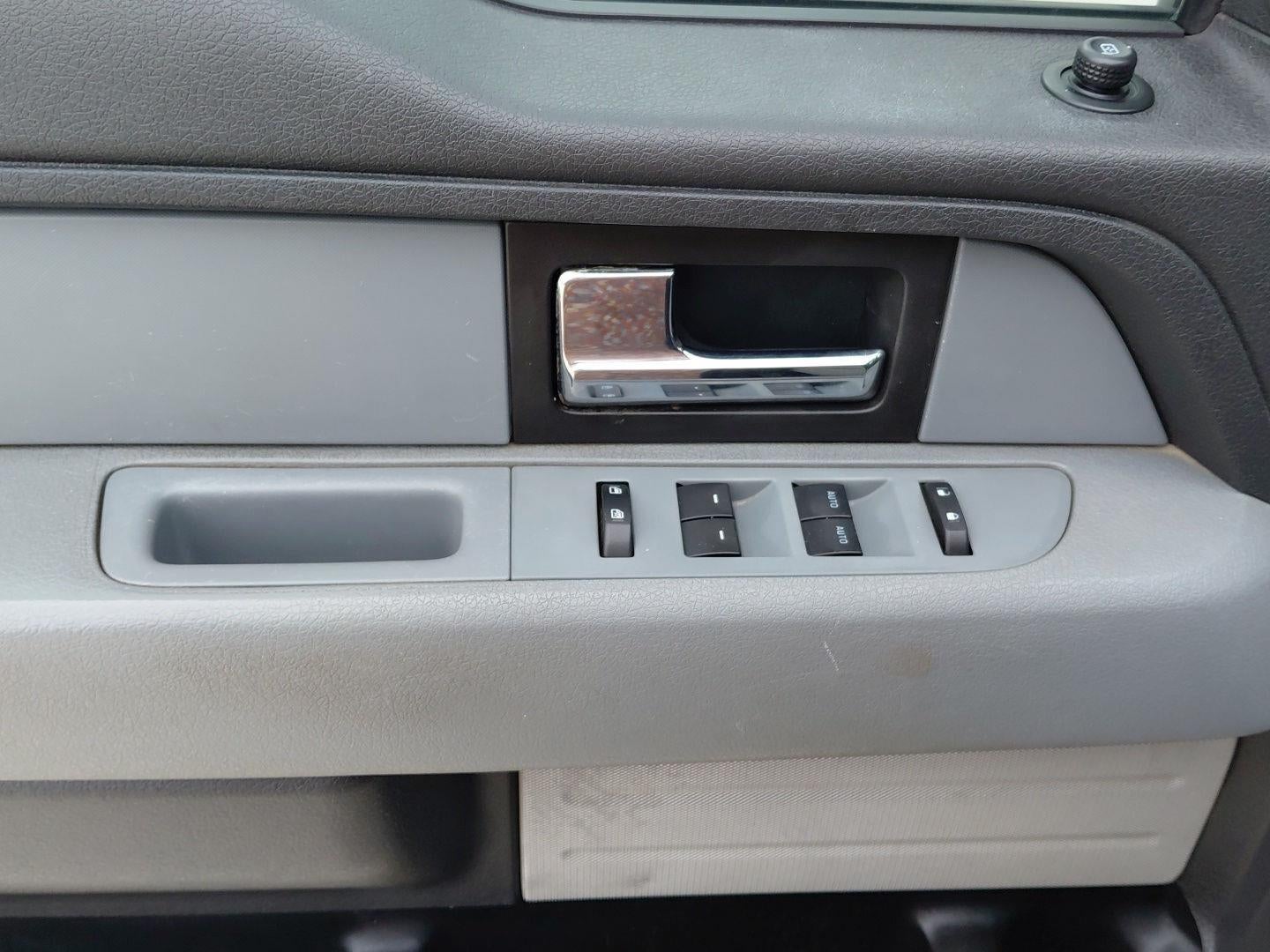 2014 Ford F 150 XLT 24