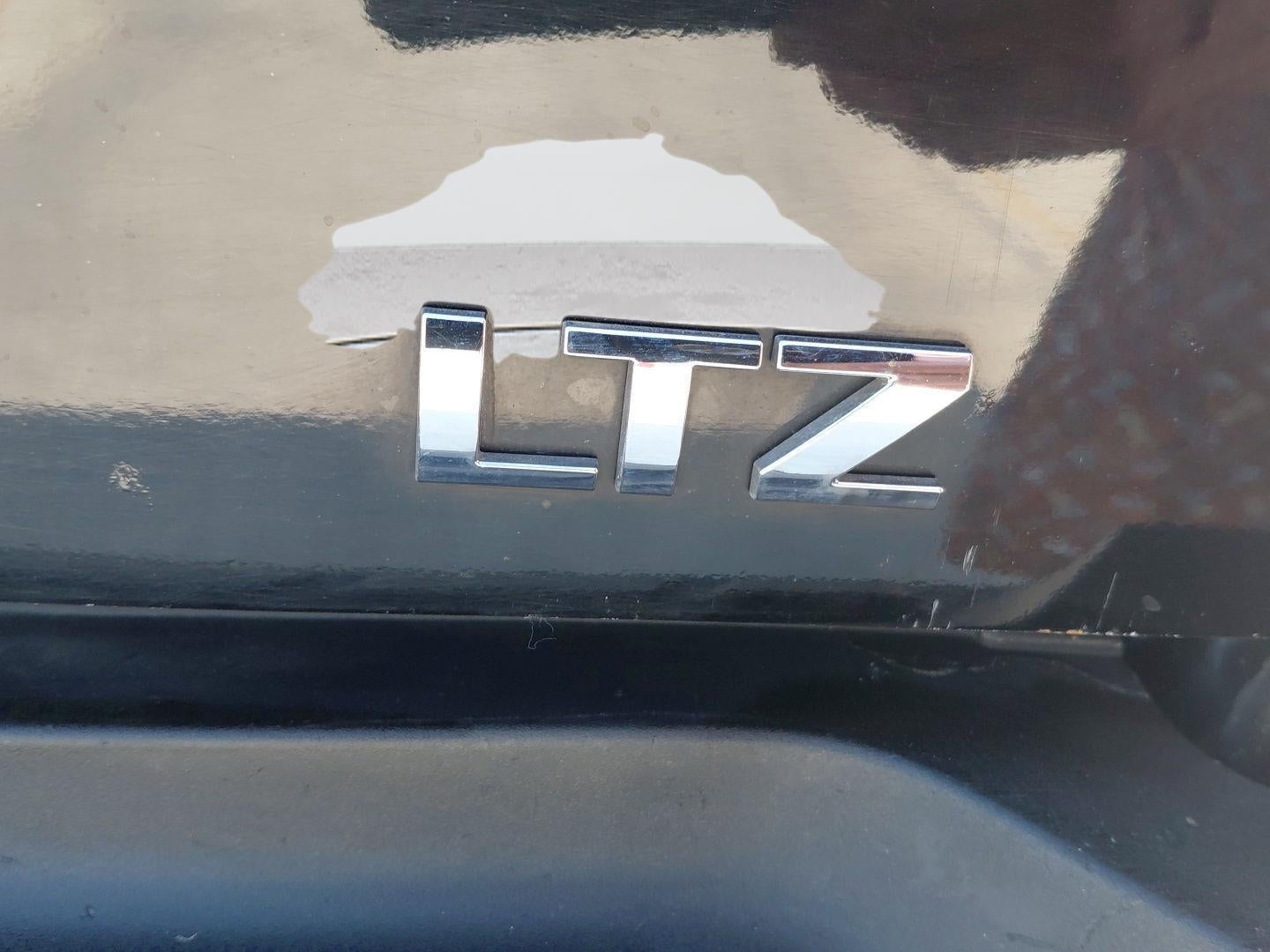 2010 Chevrolet Silverado 2500Hd LTZ 19