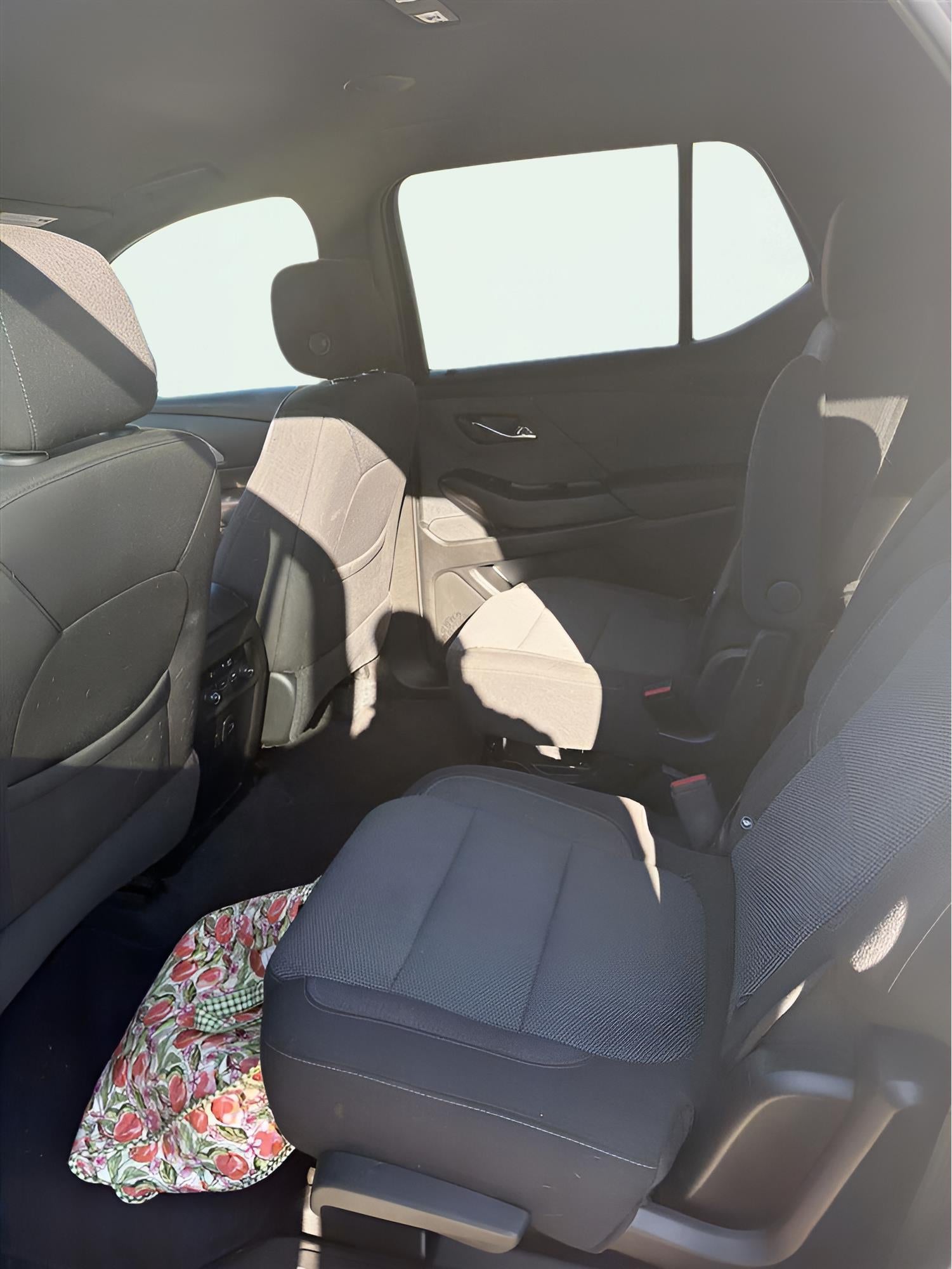 2023 Chevrolet Traverse LT Cloth 10