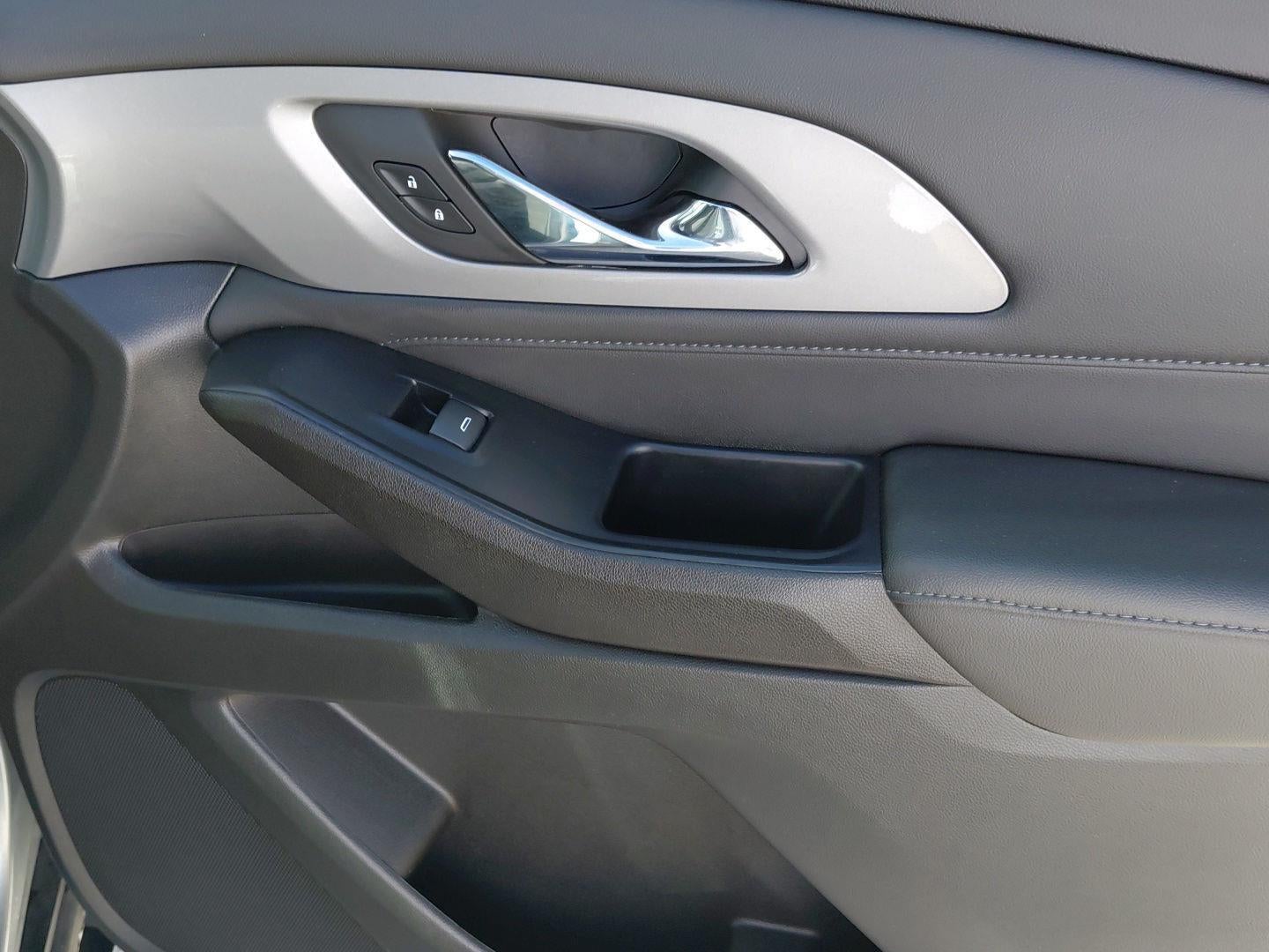 2023 Chevrolet Traverse LT Cloth 21