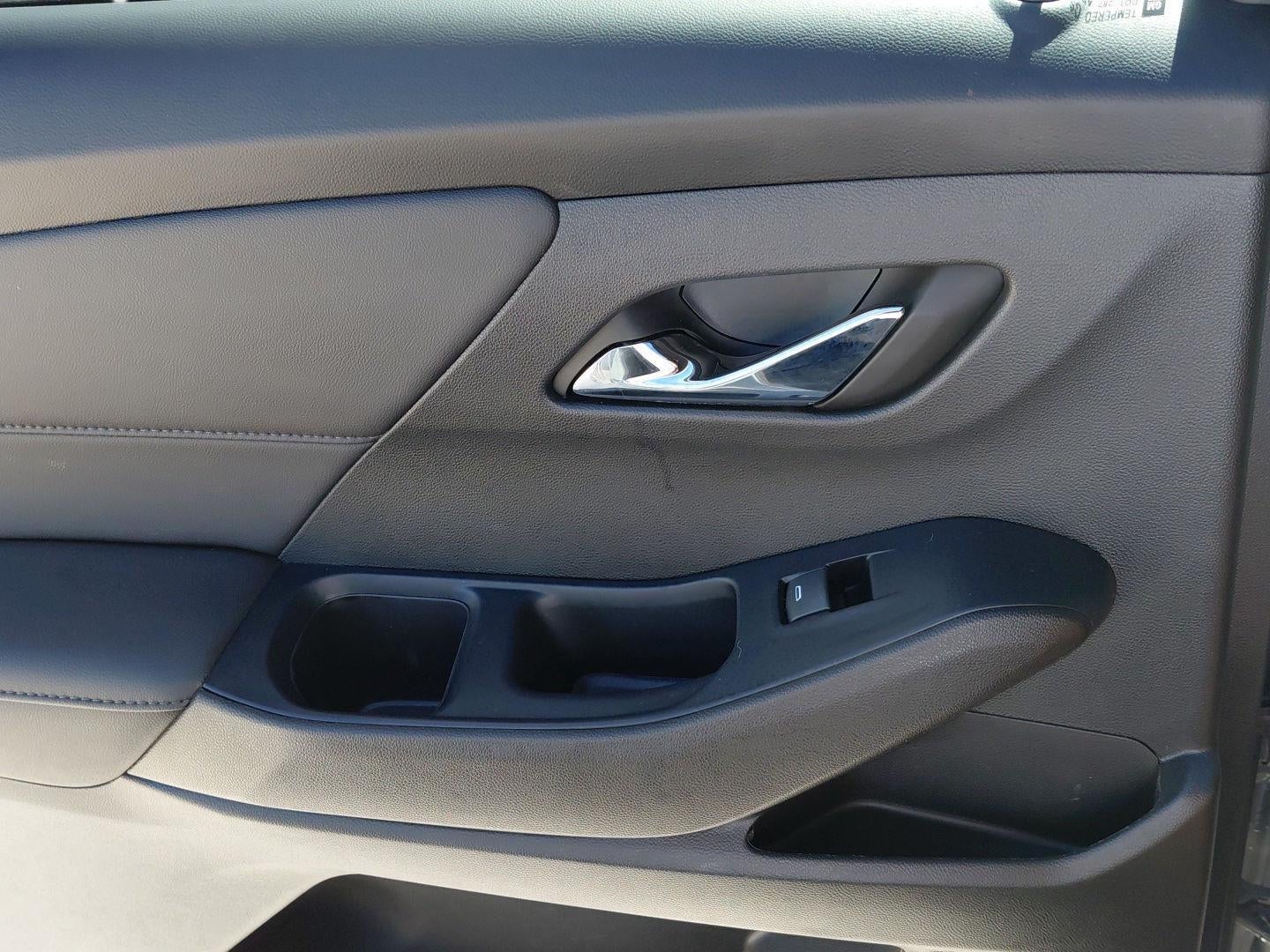 2023 Chevrolet Traverse LT Cloth 25