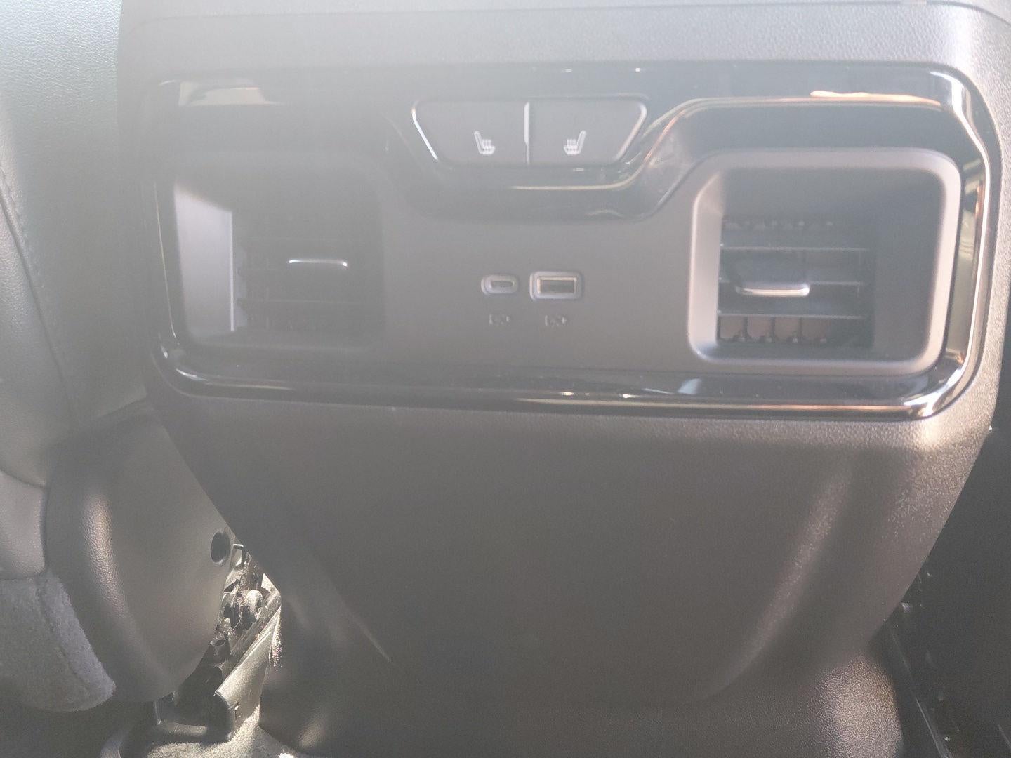 2024 GMC Sierra 3500HD AT4 Crew Cab Long Box 4WD