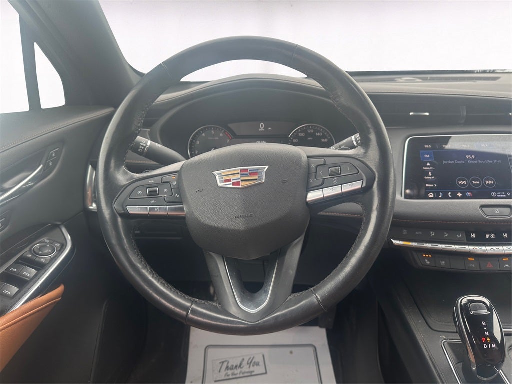 2021 Cadillac XT4 Premium Luxury