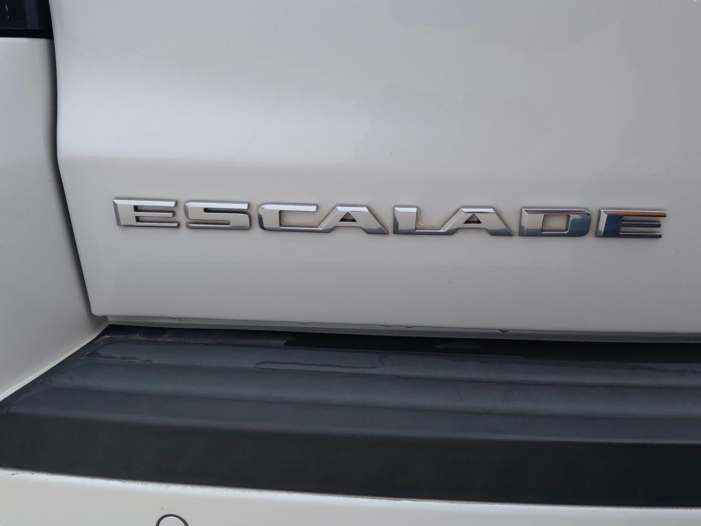 2016 Cadillac Escalade Luxury Collection