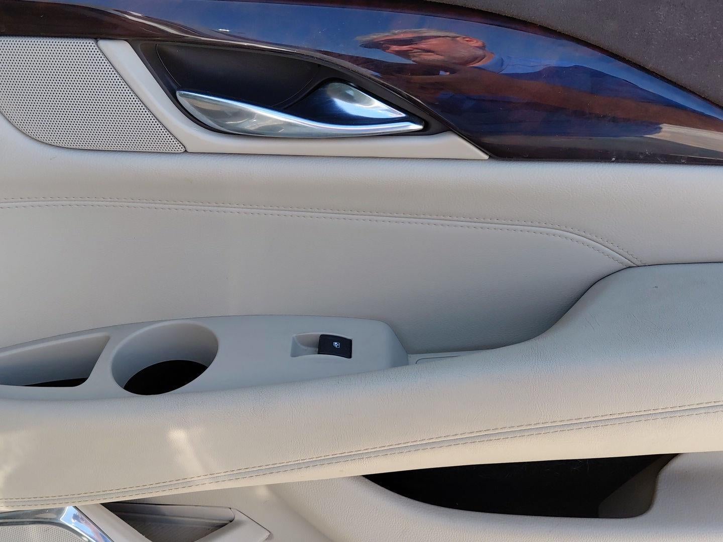 2015 Cadillac Escalade Luxury