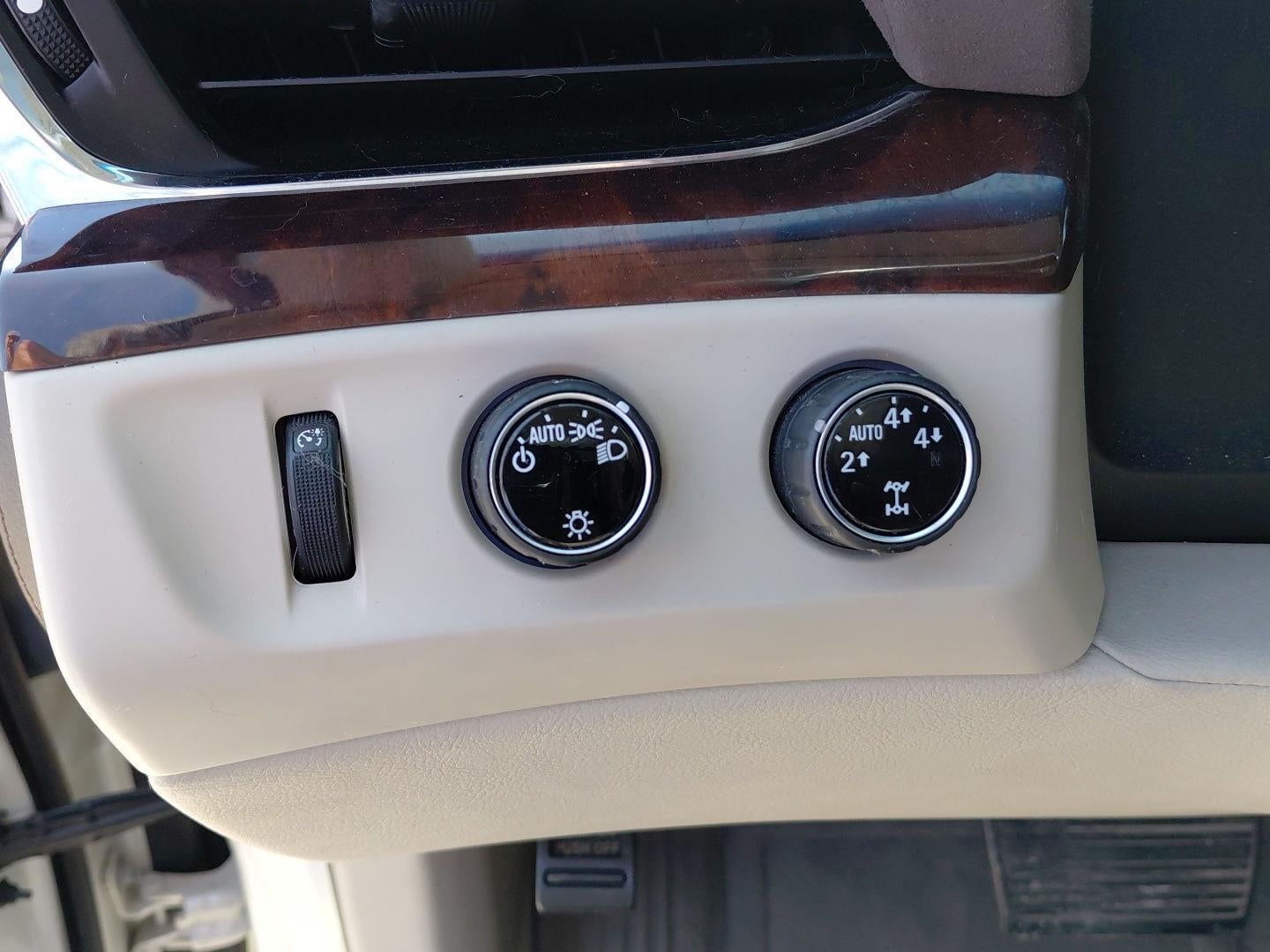 2015 Cadillac Escalade Luxury