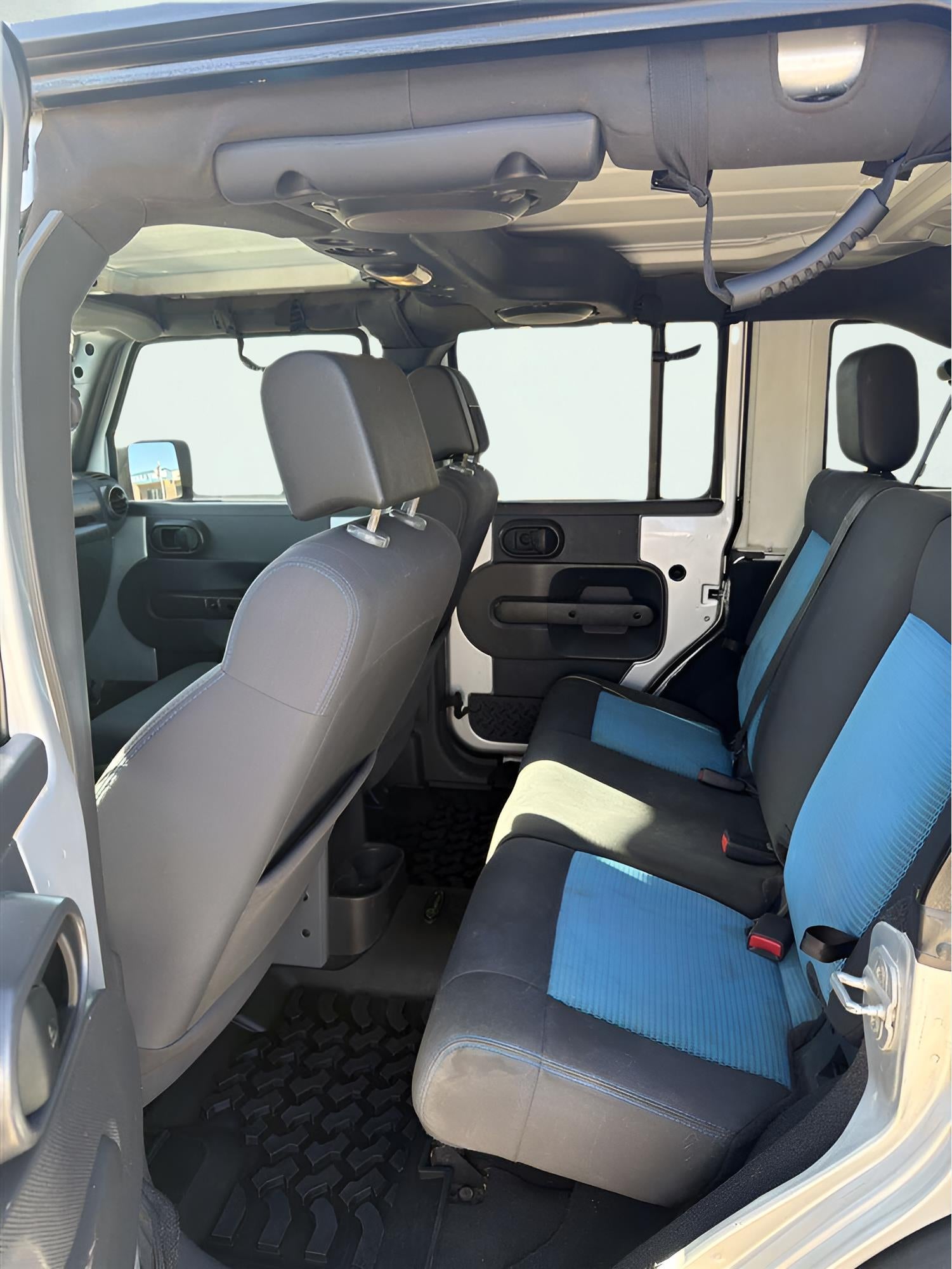 2010 Jeep Wrangler Unlimited Islander