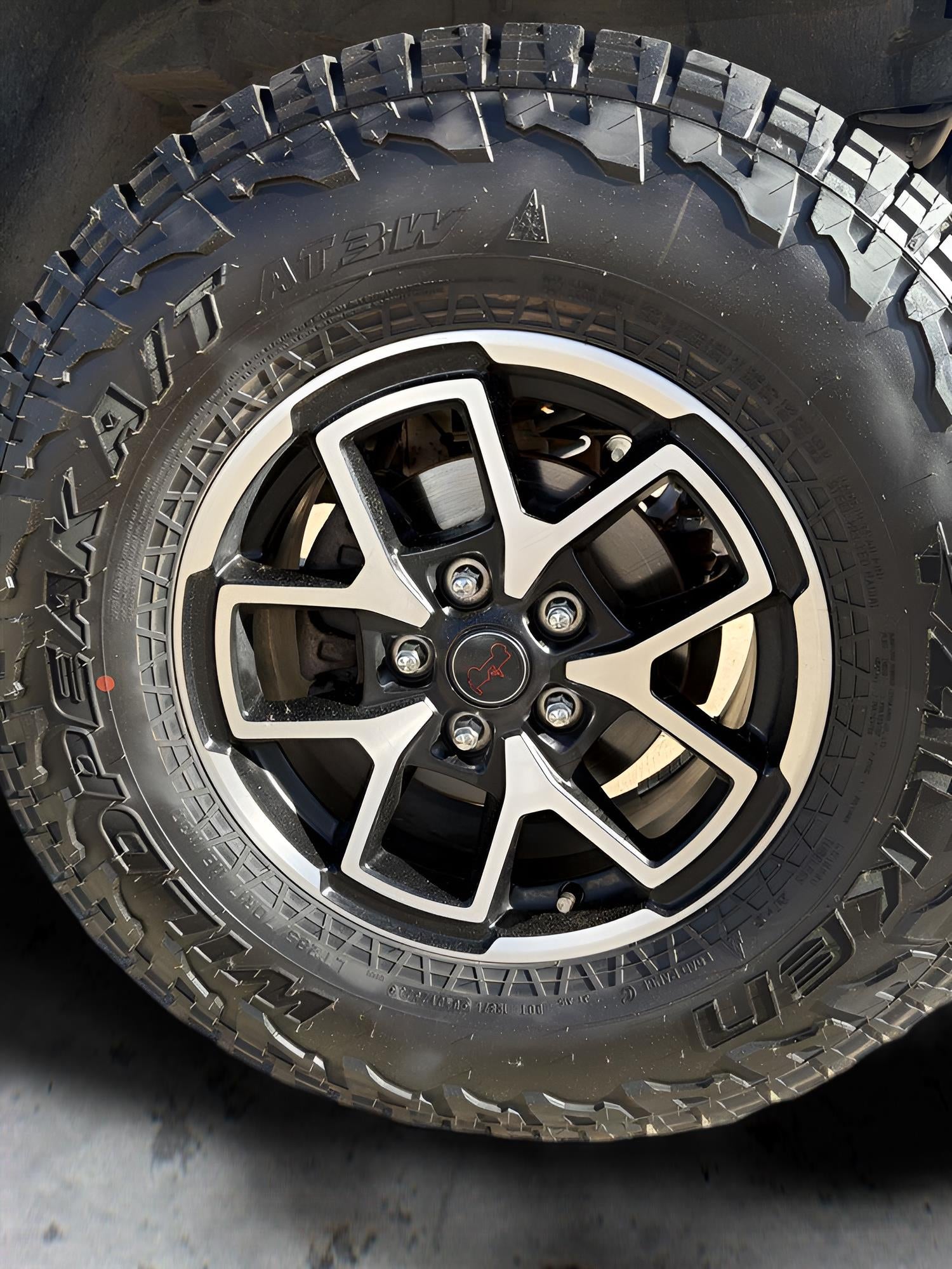 2010 Jeep Wrangler Unlimited Islander 16