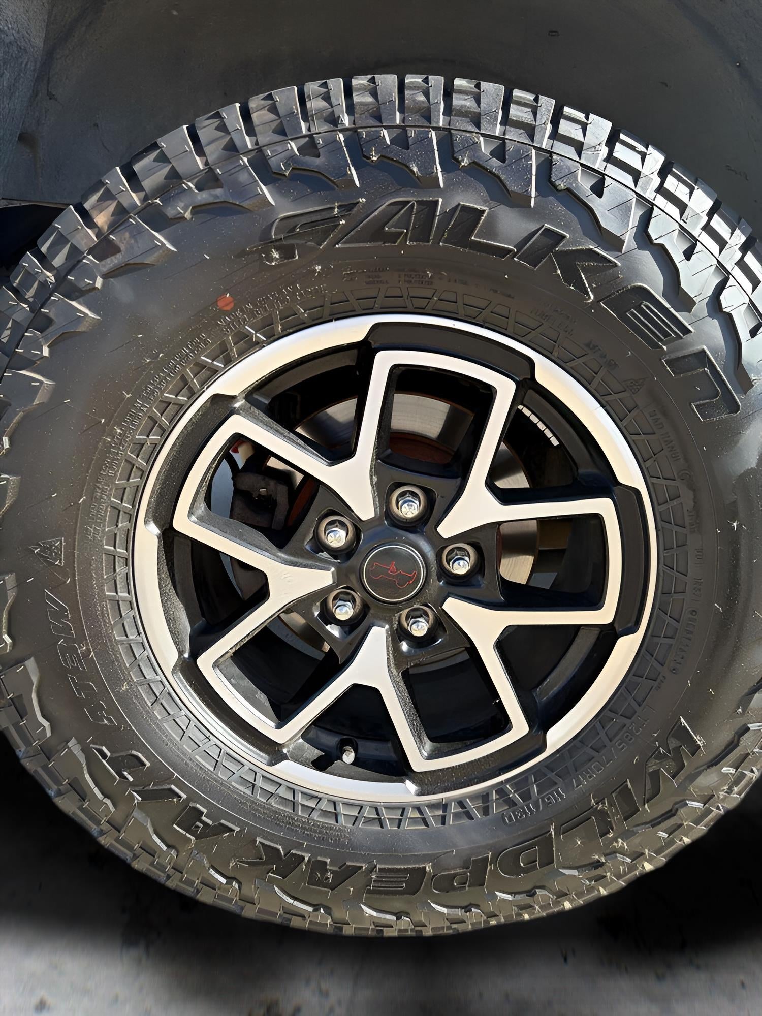 2010 Jeep Wrangler Unlimited Islander 17