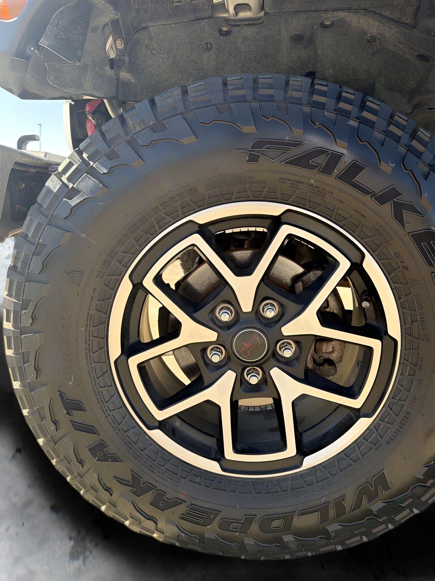 2010 Jeep Wrangler Unlimited Islander 19