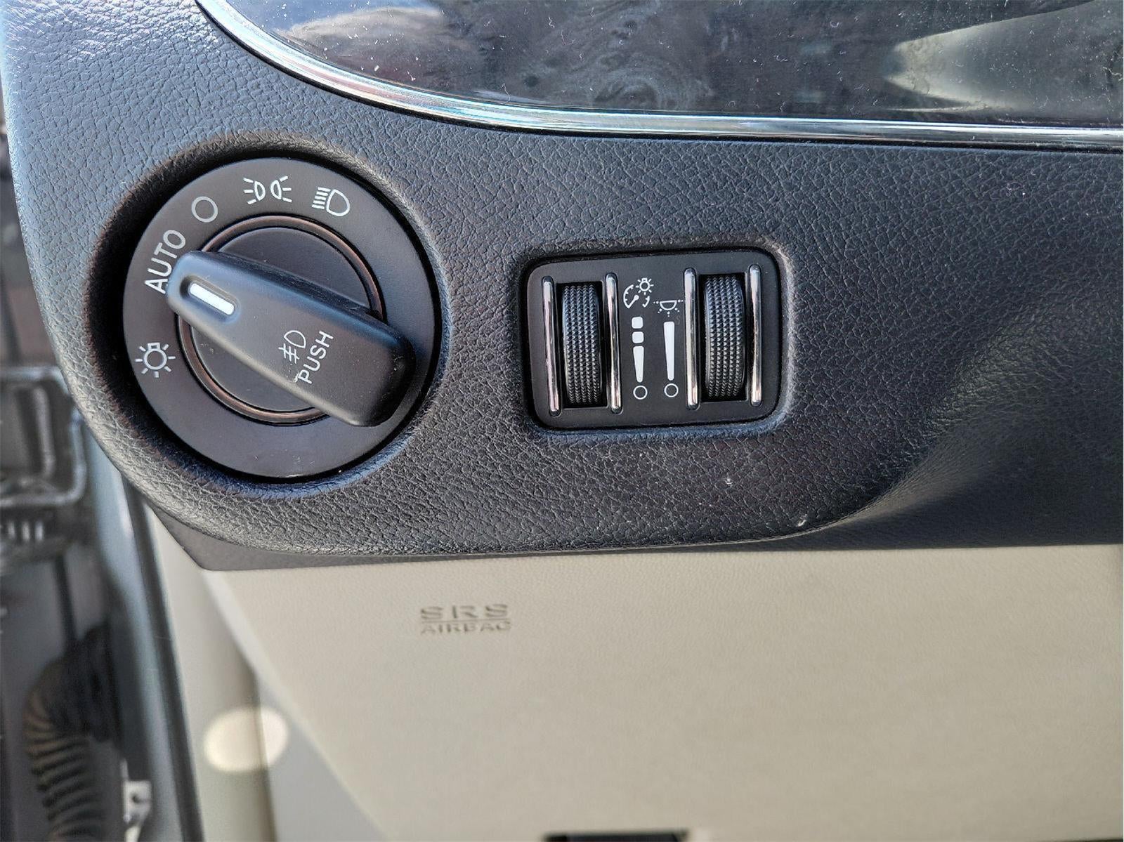 2015 Chrysler Town & Country Touring