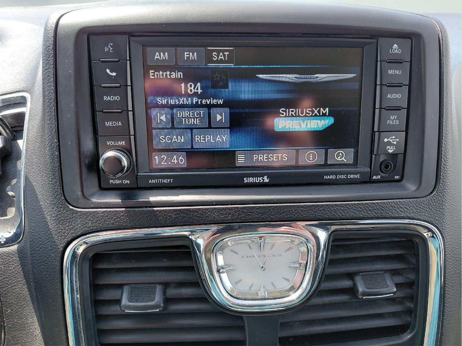 2015 Chrysler Town & Country Touring