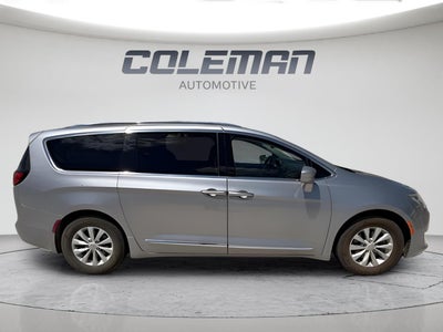 2019 Chrysler Pacifica Touring-L