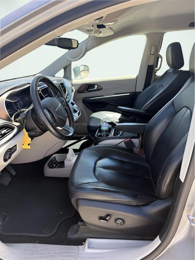 2019 Chrysler Pacifica Touring-L