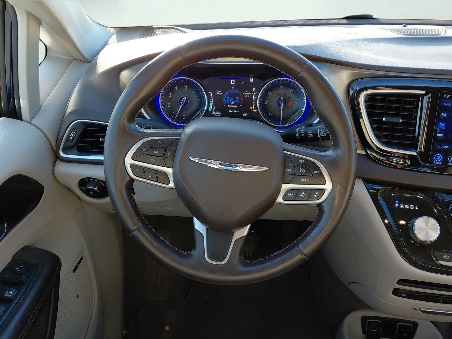 2017 Chrysler Pacifica Touring L Plus 40
