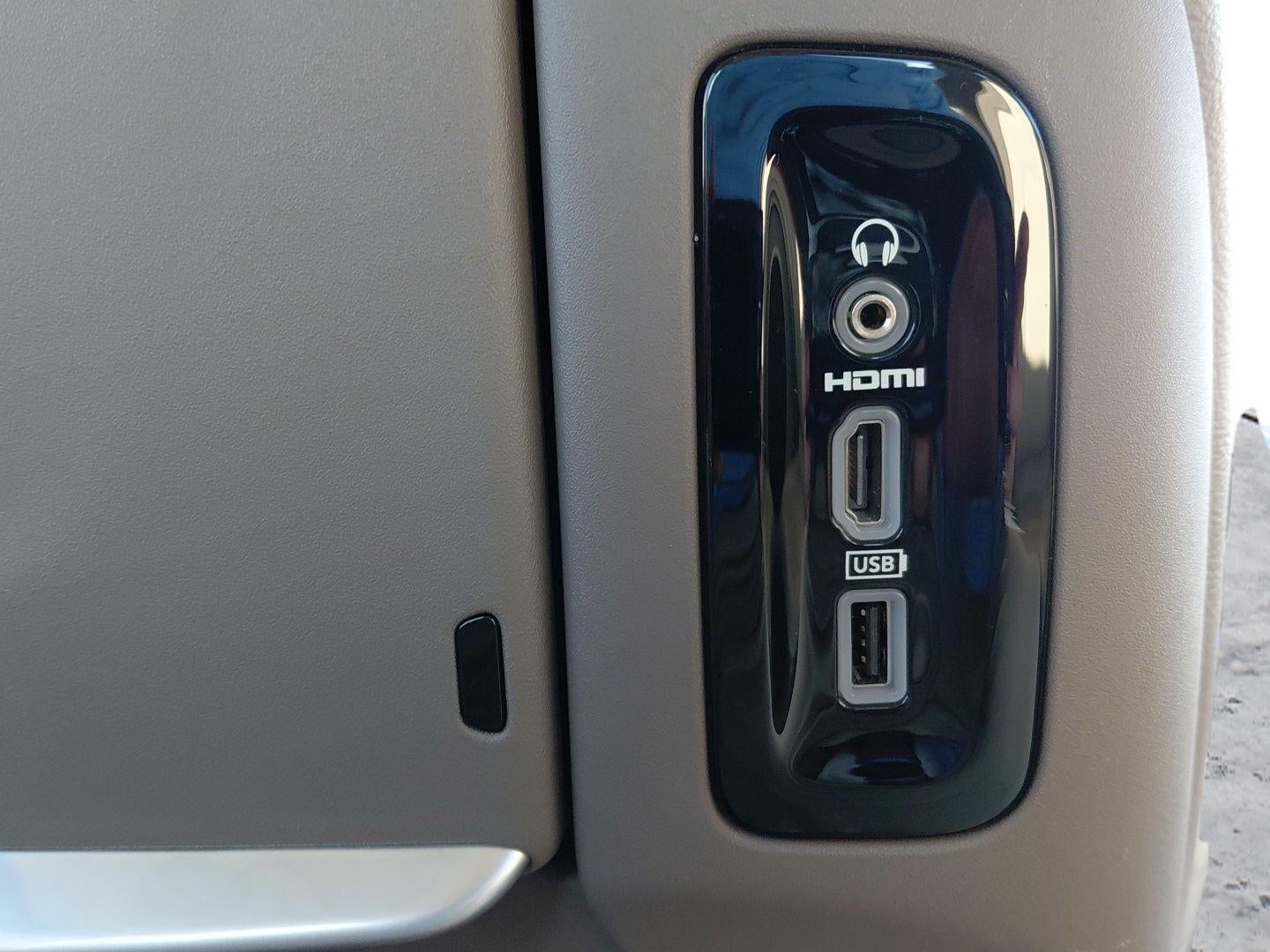 2017 Chrysler Pacifica Touring L Plus 44